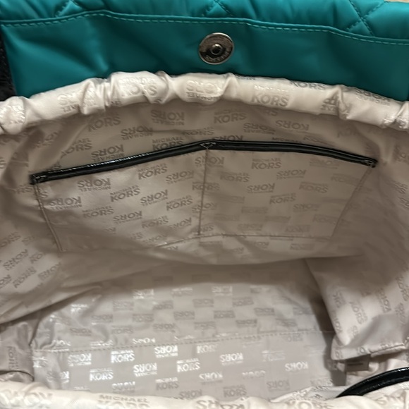 Quilted pattern tote - Picture 5 of 7